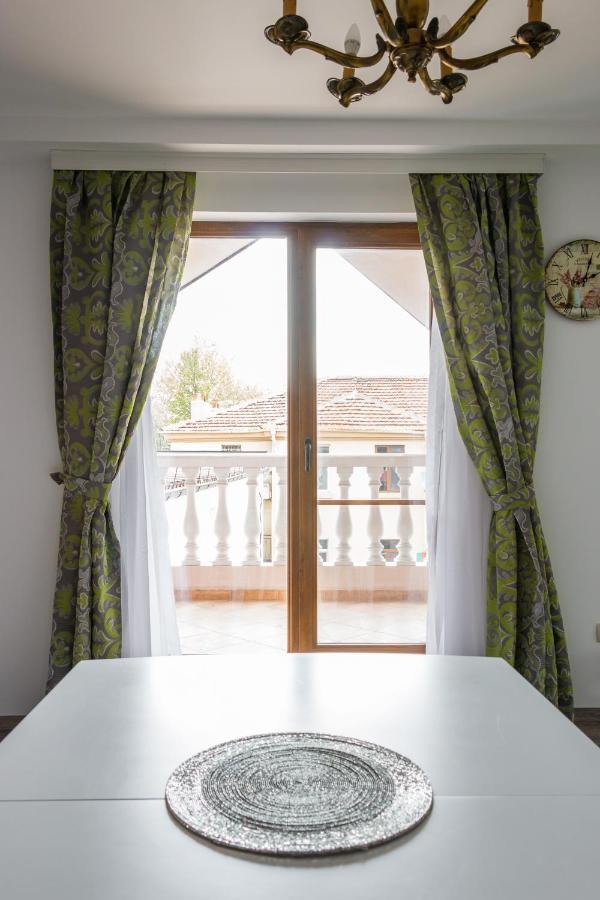 Apartments Nasini By Flat Mаnager Plovdiv Eksteriør billede