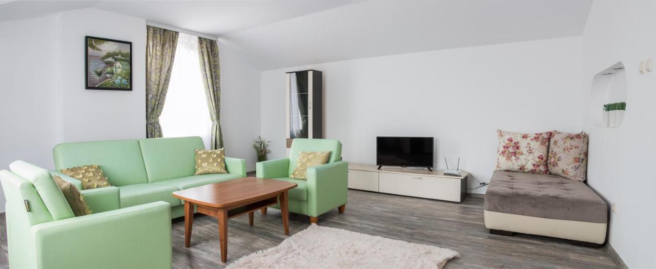 Apartments Nasini By Flat Mаnager Plovdiv Eksteriør billede